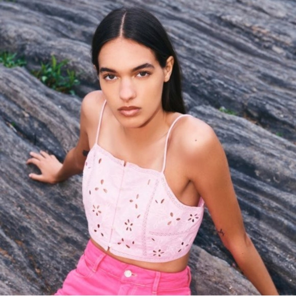 ZARA Pink Cotton Eyelet Cutout Barbiecore Embroidered Crop Top Size S